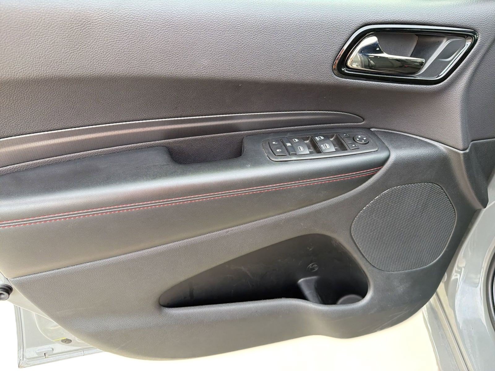 Used 2025 Dodge Durango GT AWD/4WD image 13