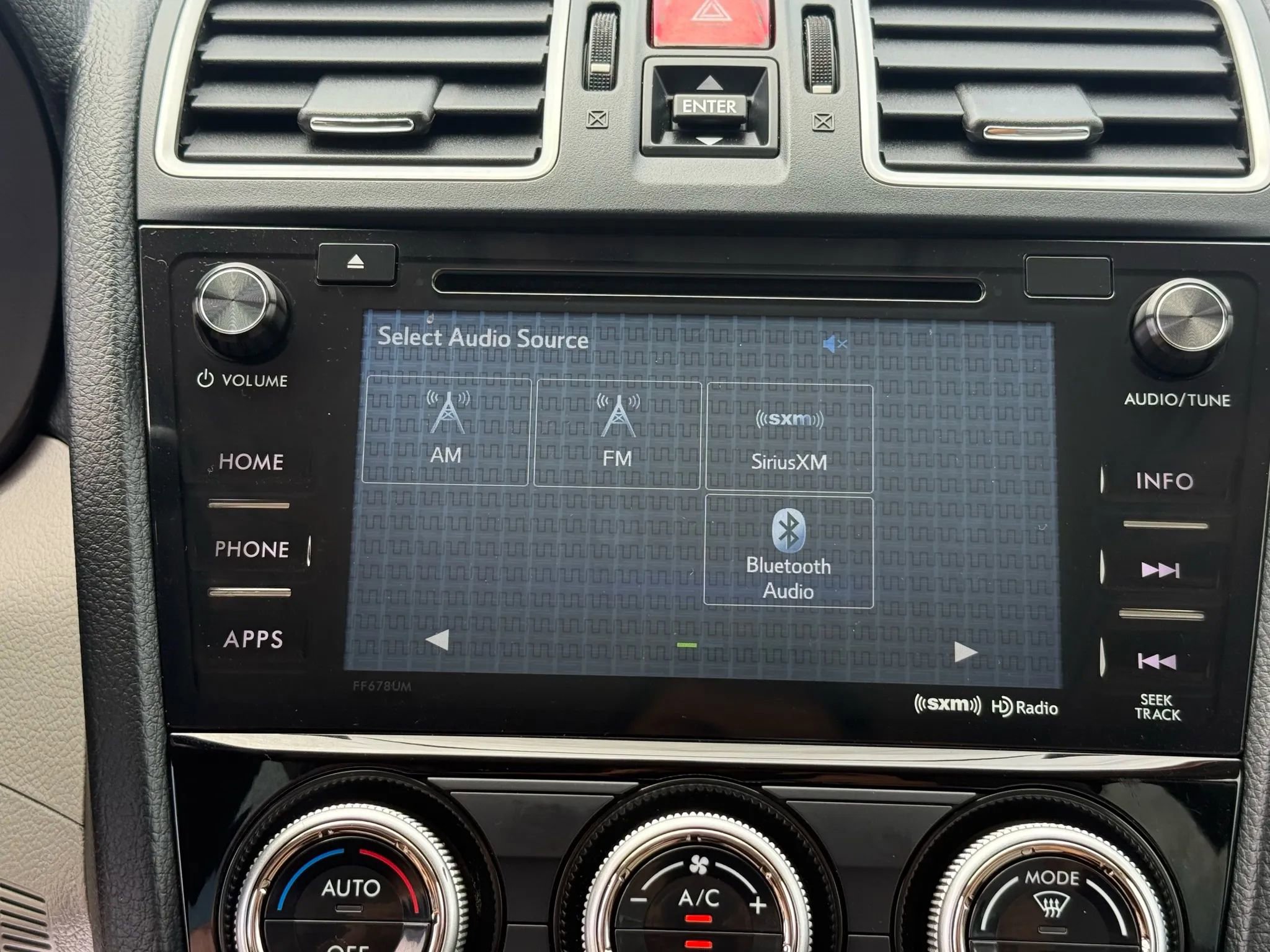 Used 2017 Subaru Forester 2.5i Premium w/ All-Weather Package image 18