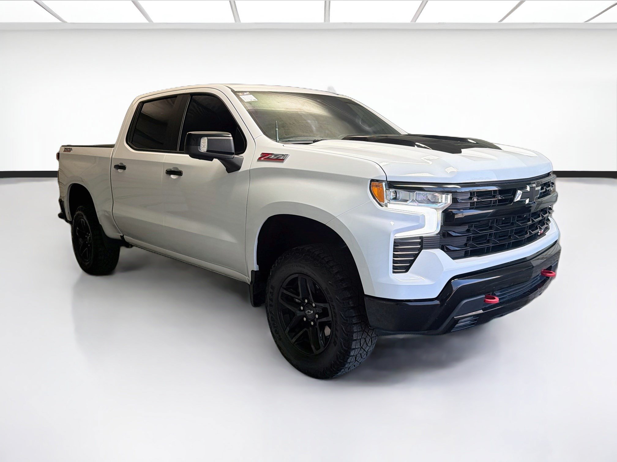 Used 2023 Chevrolet Silverado 1500 LT Trail Boss w/ LT Trail Boss Premium Package AWD/4WD image 3