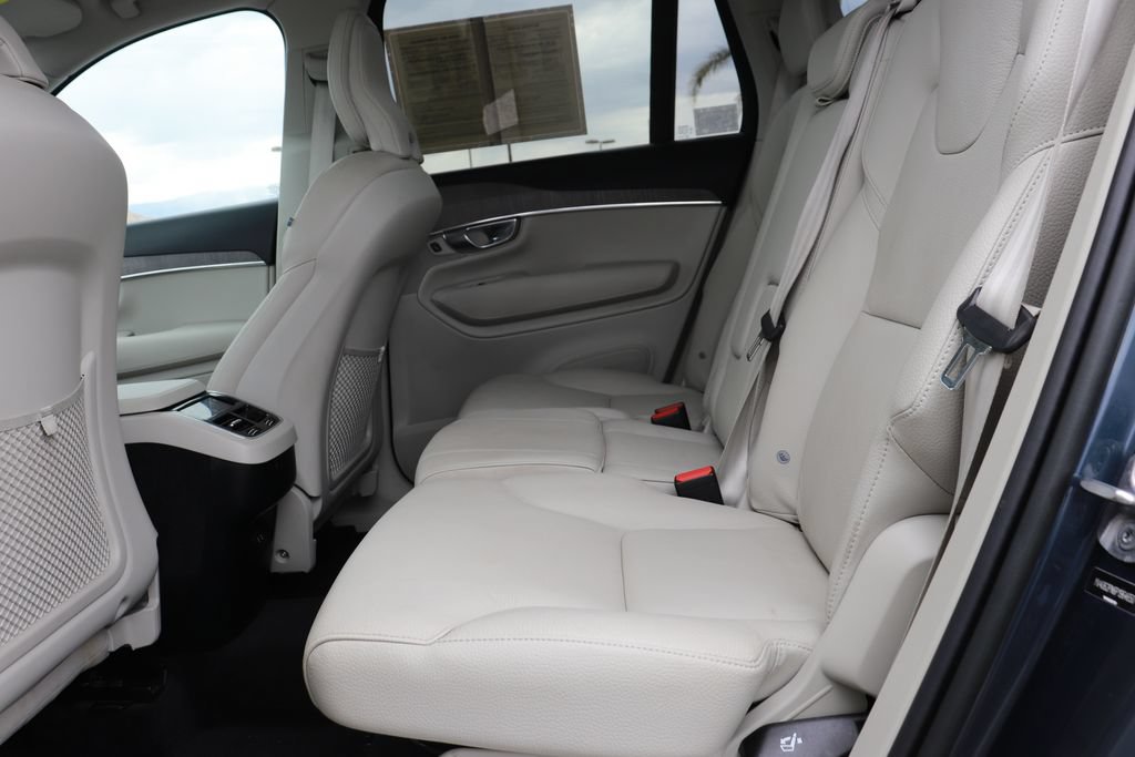Used 2023 Volvo XC90 B6 Plus w/ Protection Package Premier AWD/4WD image 14