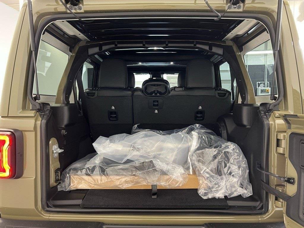 New 2025 Jeep Wrangler Rubicon 392 image 10