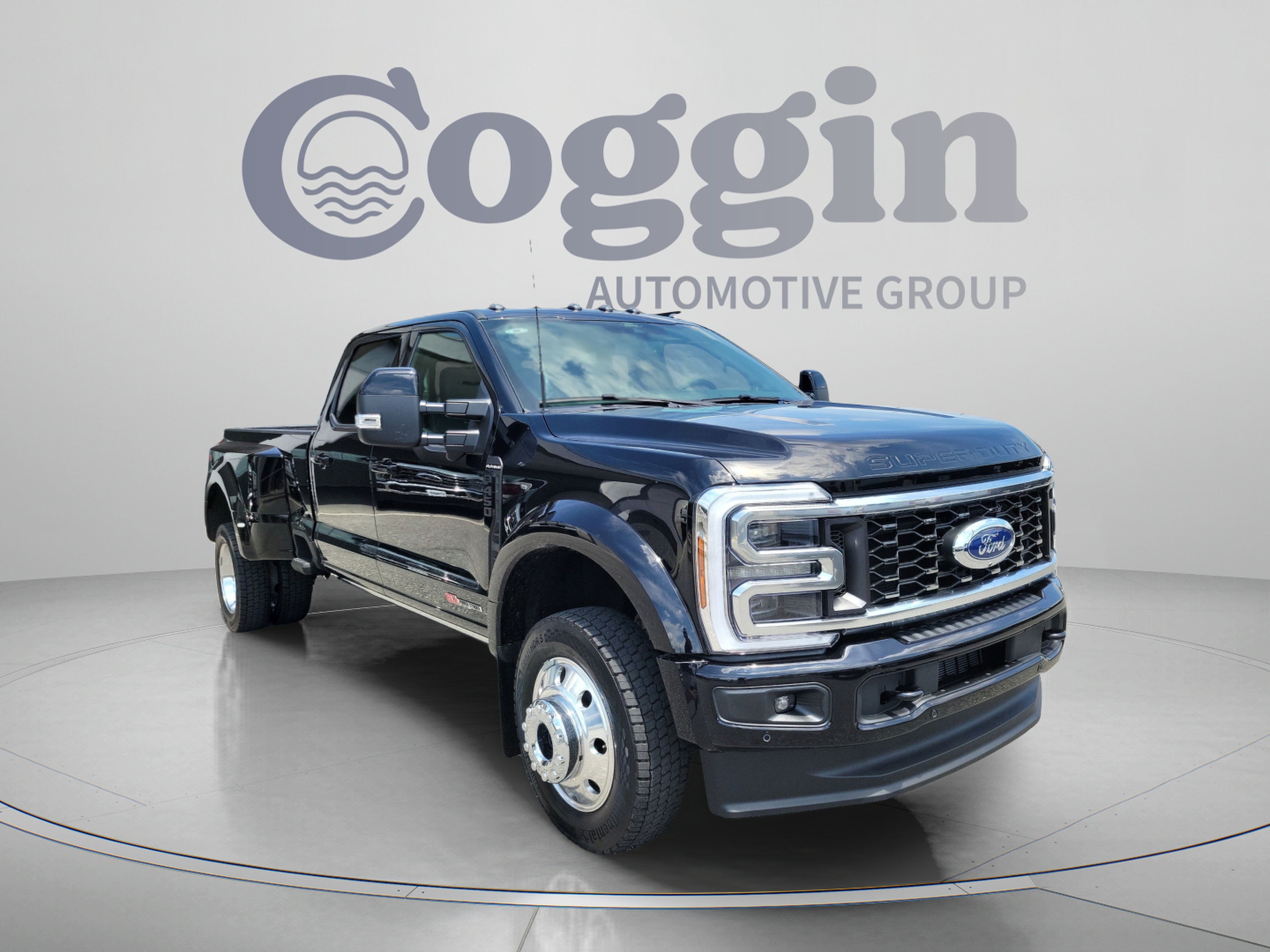 New 2026 Ford F450 Platinum w/ FX4 Off-Road Package AWD/4WD image 4