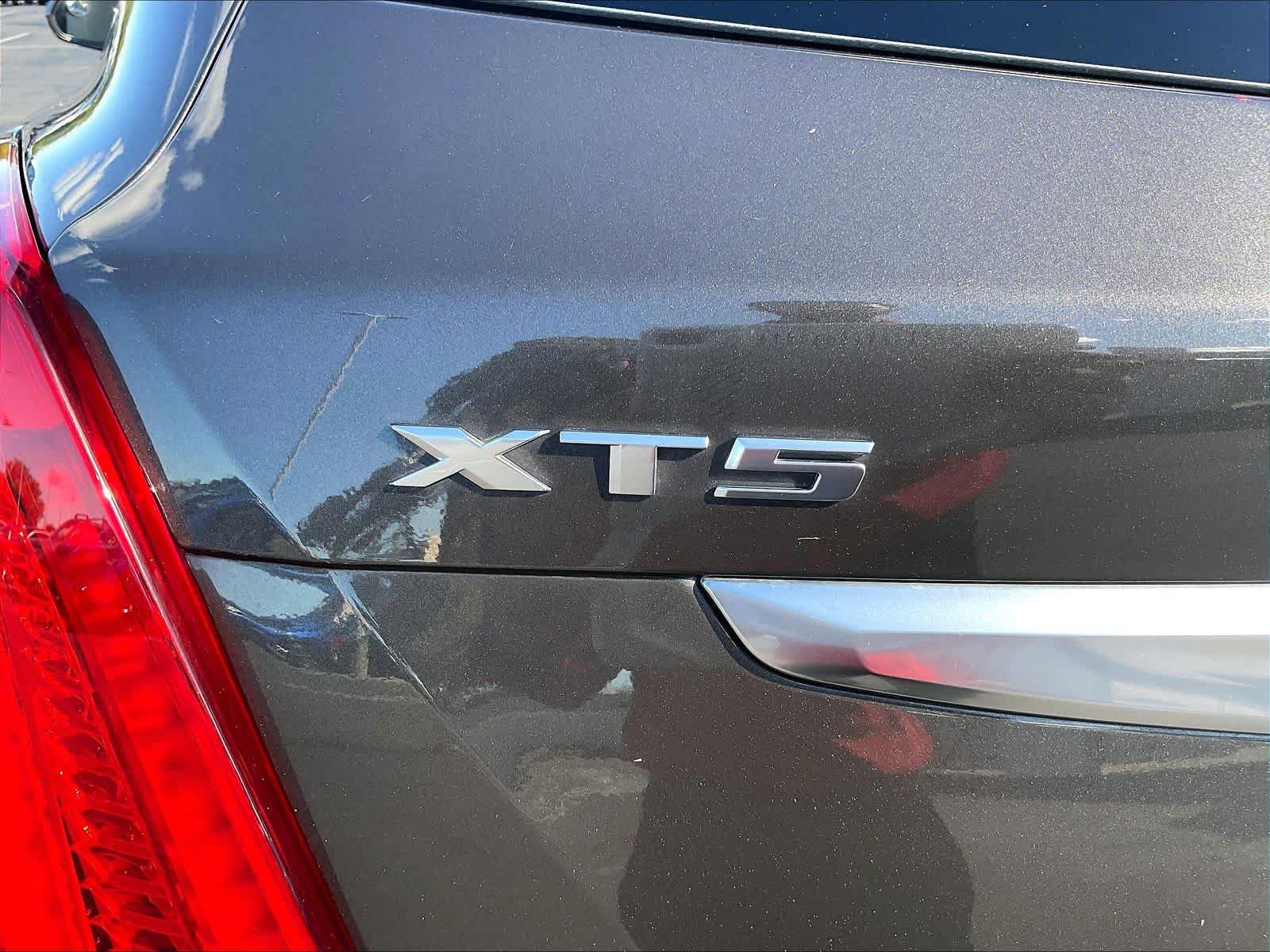 Used 2019 Cadillac XT5 Premium Luxury image 10