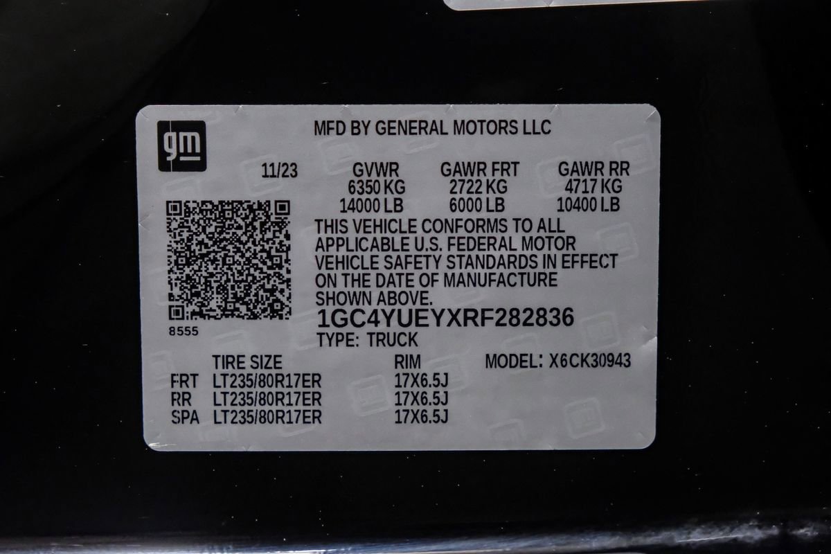 Used 2024 Chevrolet Silverado 3500 LTZ w/ LTZ Convenience Package image 61