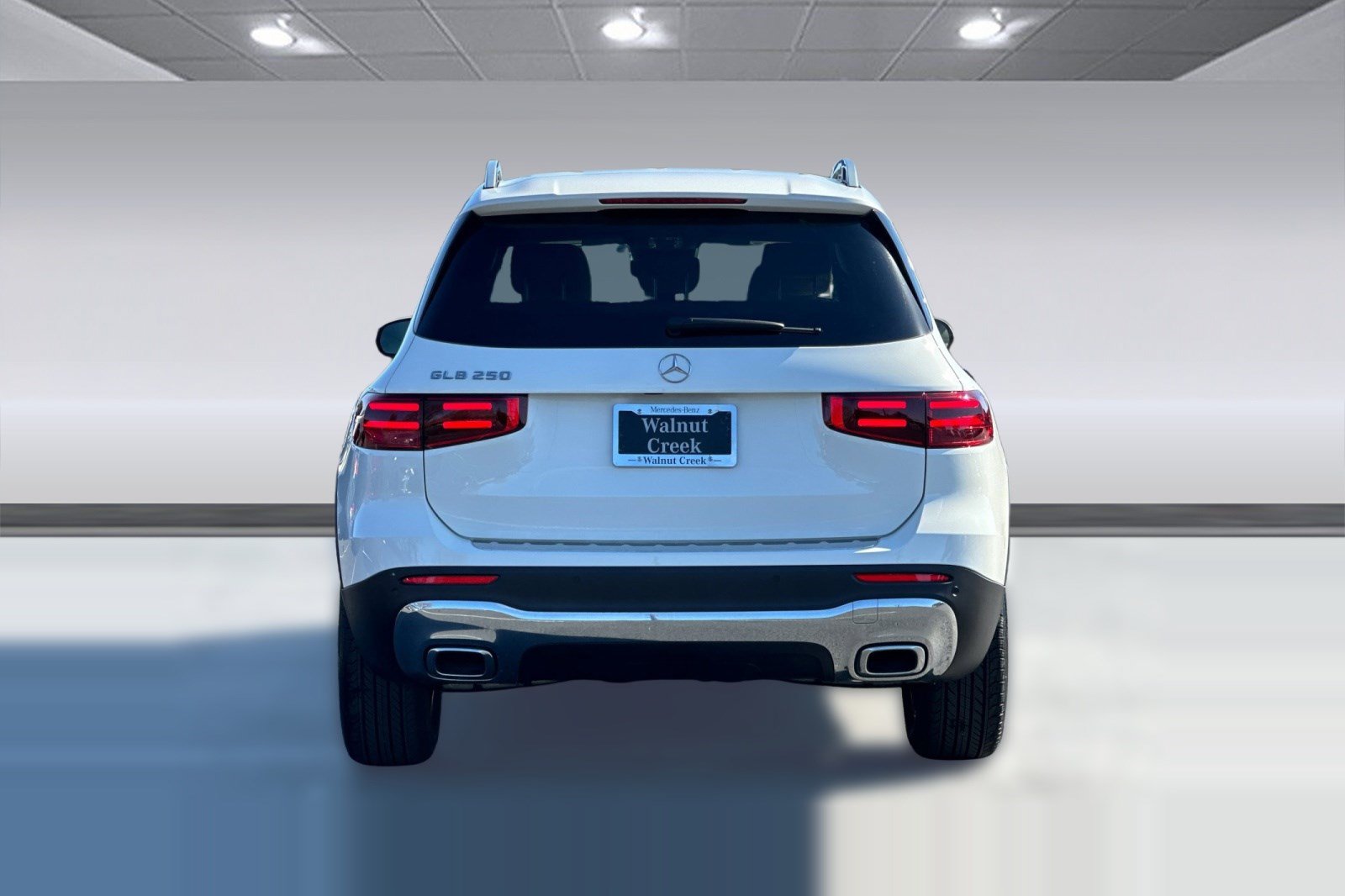 New 2025 Mercedes-Benz GLB 250 image 10