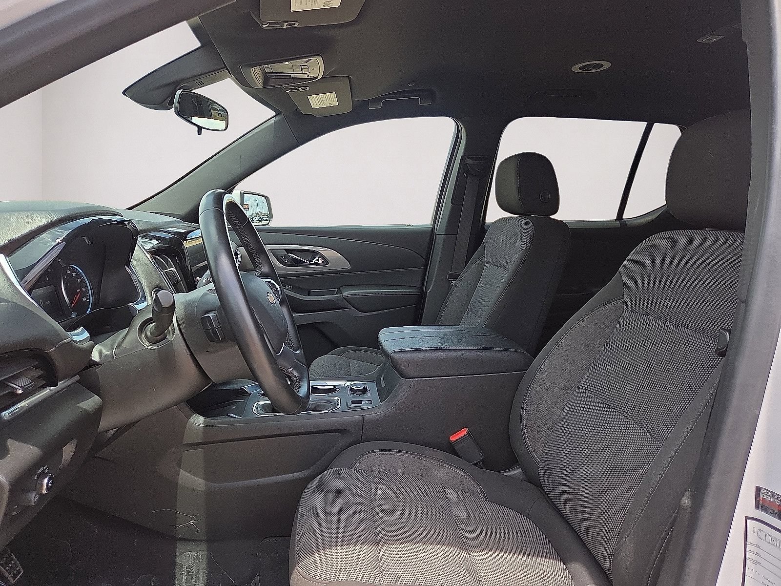 Used 2023 Chevrolet Traverse LT AWD/4WD image 23