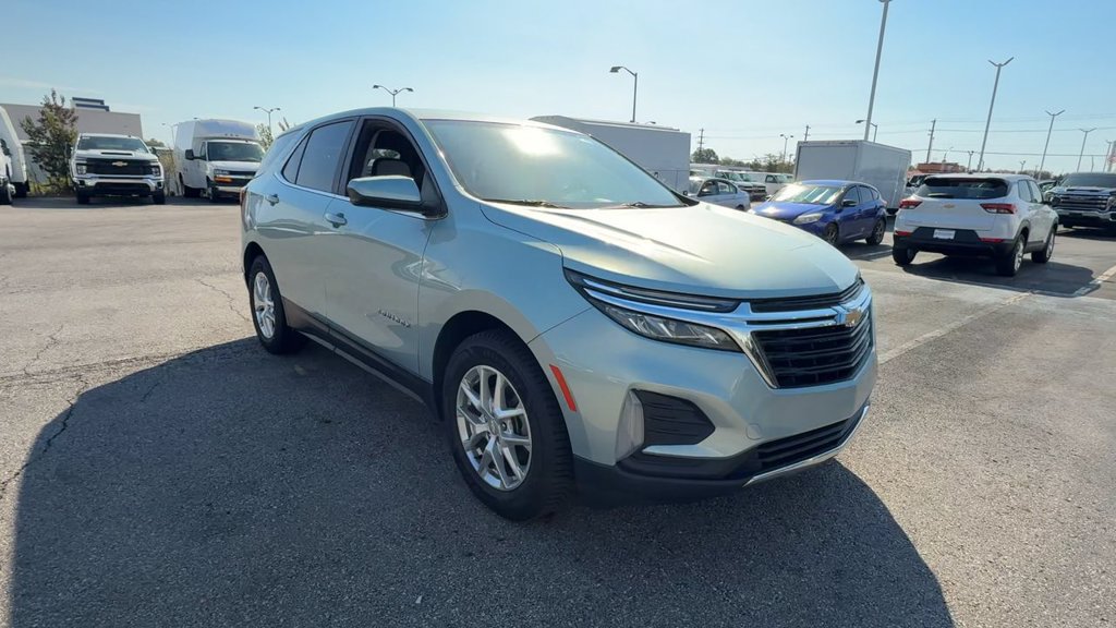 Used 2022 Chevrolet Equinox LT FWD image 2