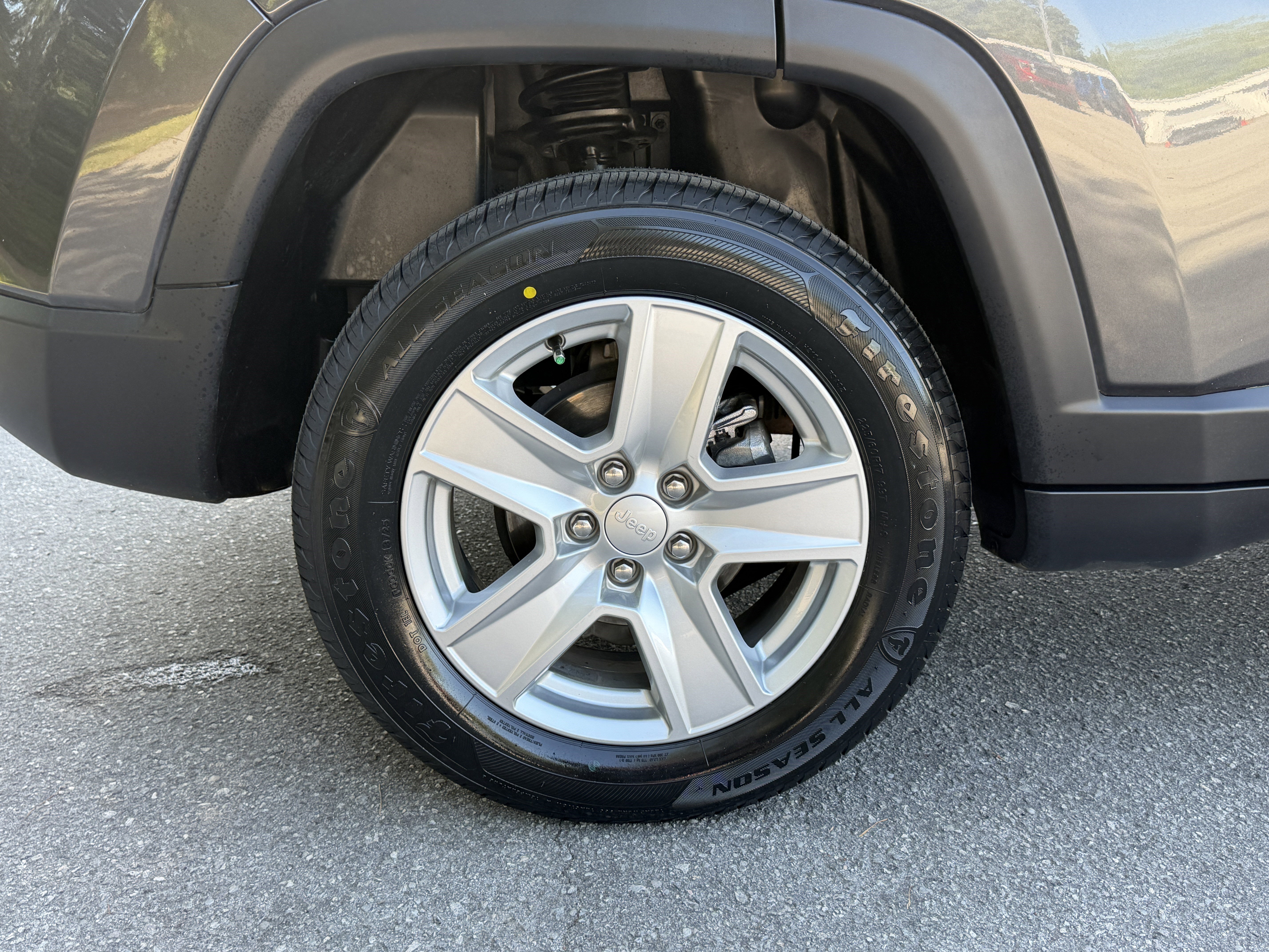 Used 2022 Jeep Compass Latitude AWD/4WD image 13