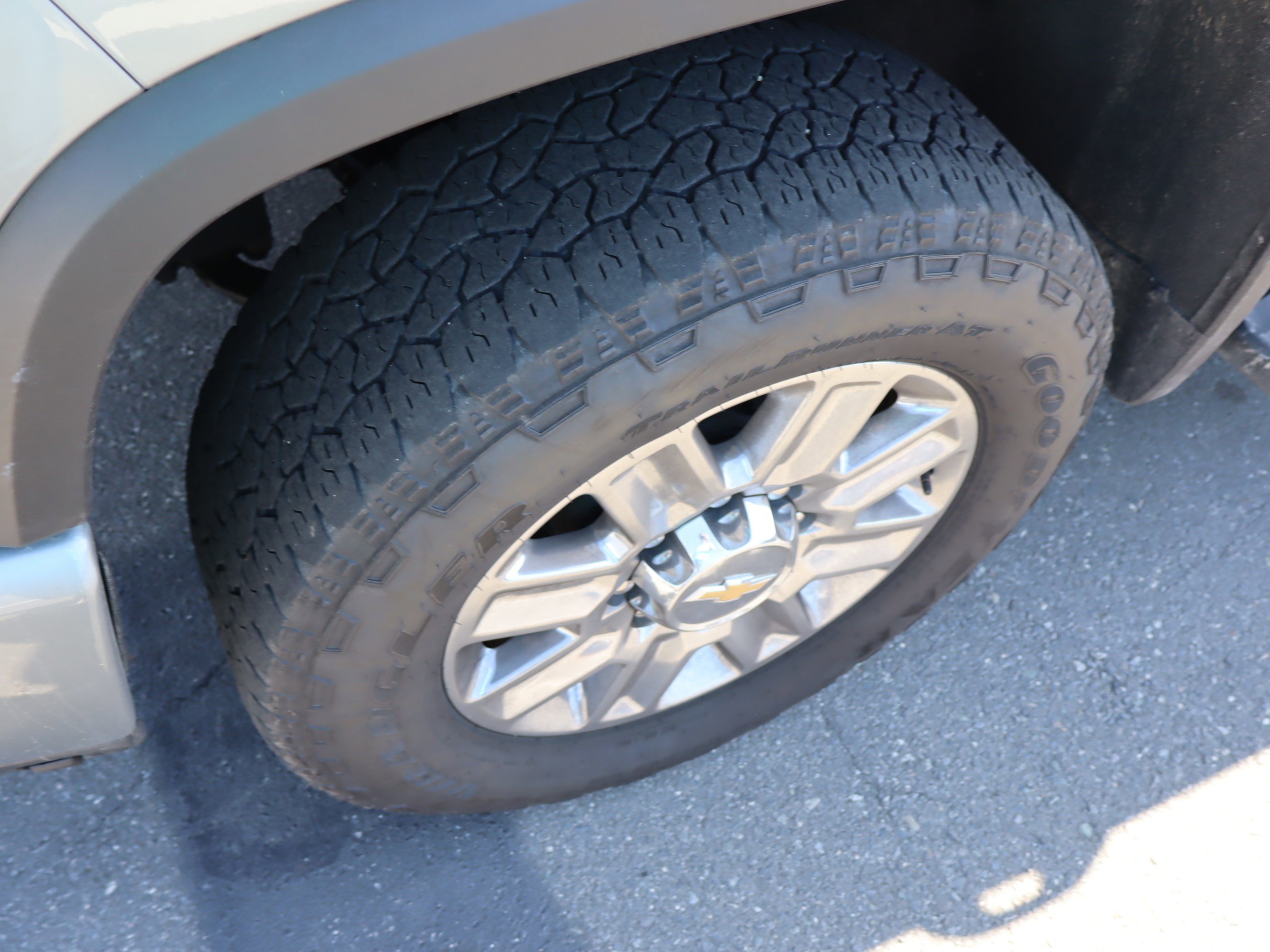 Used 2024 Chevrolet Silverado 2500 High Country w/ High Country Premium Package image 44