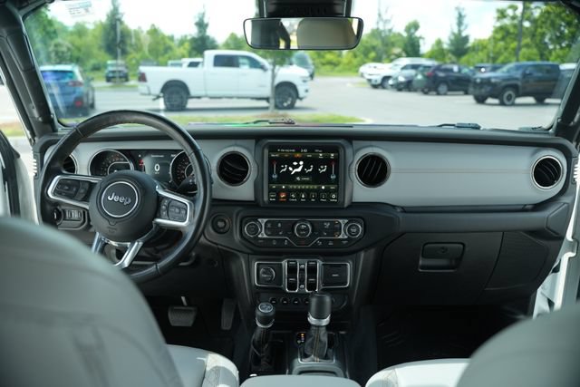 Used 2021 Jeep Gladiator Overland AWD/4WD image 25