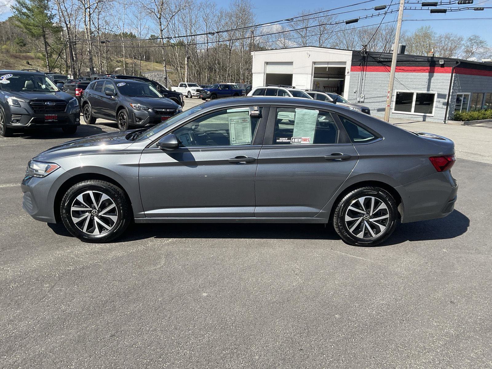 Used 2024 Volkswagen Jetta S FWD image 2