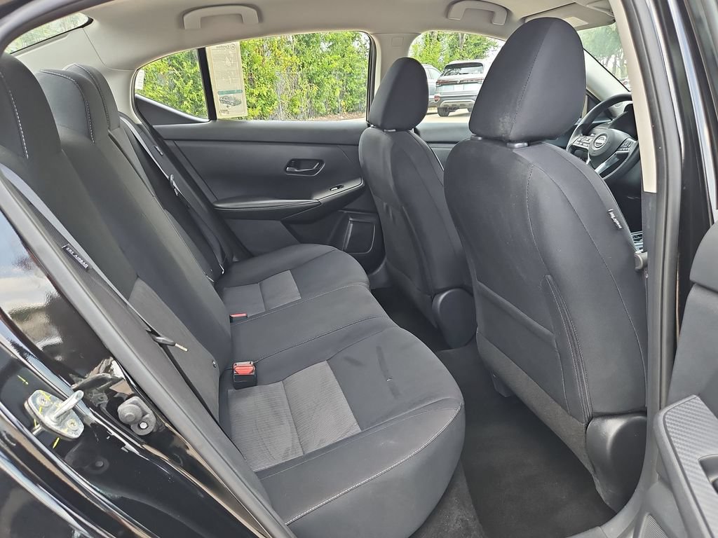 Used 2025 Nissan Sentra SV FWD image 30
