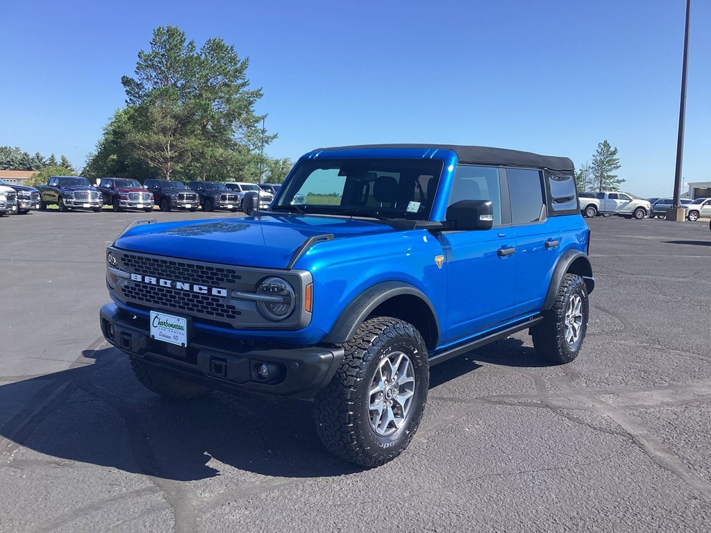 Used 2023 Ford Bronco Badlands image 15