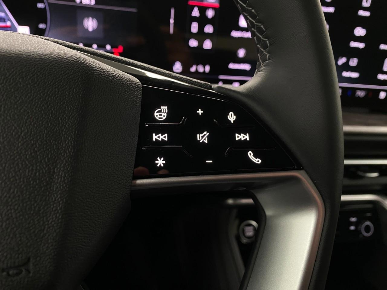 Used 2025 Audi Q5 Premium Plus image 16