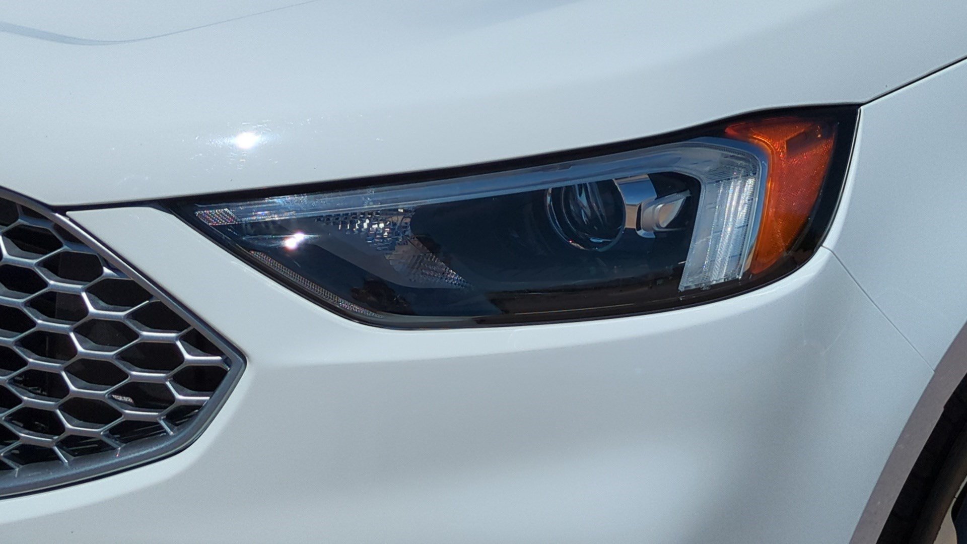 Used 2023 Ford Edge SEL w/ Convenience Package AWD/4WD image 9