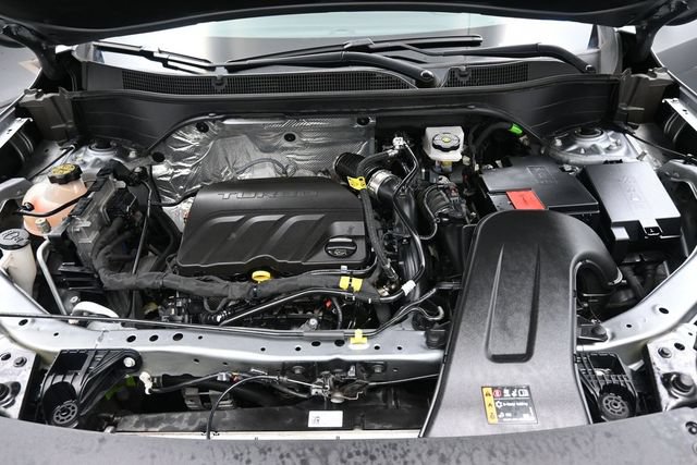 Used 2025 Chevrolet Trax LT w/ Driver Confidence Package FWD image 33