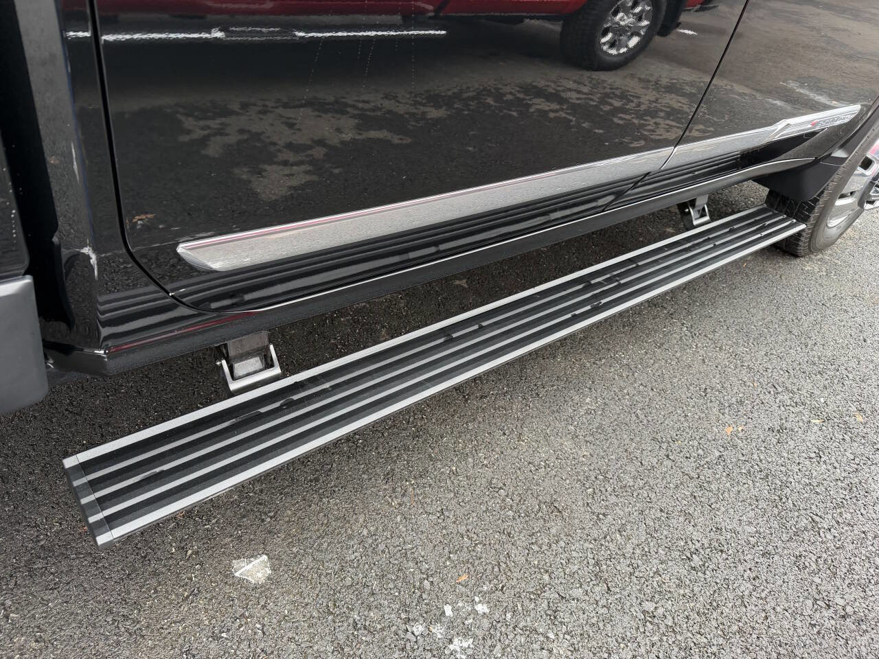 Used 2024 Chevrolet Silverado 3500 High Country w/ High Country Premium Package image 21