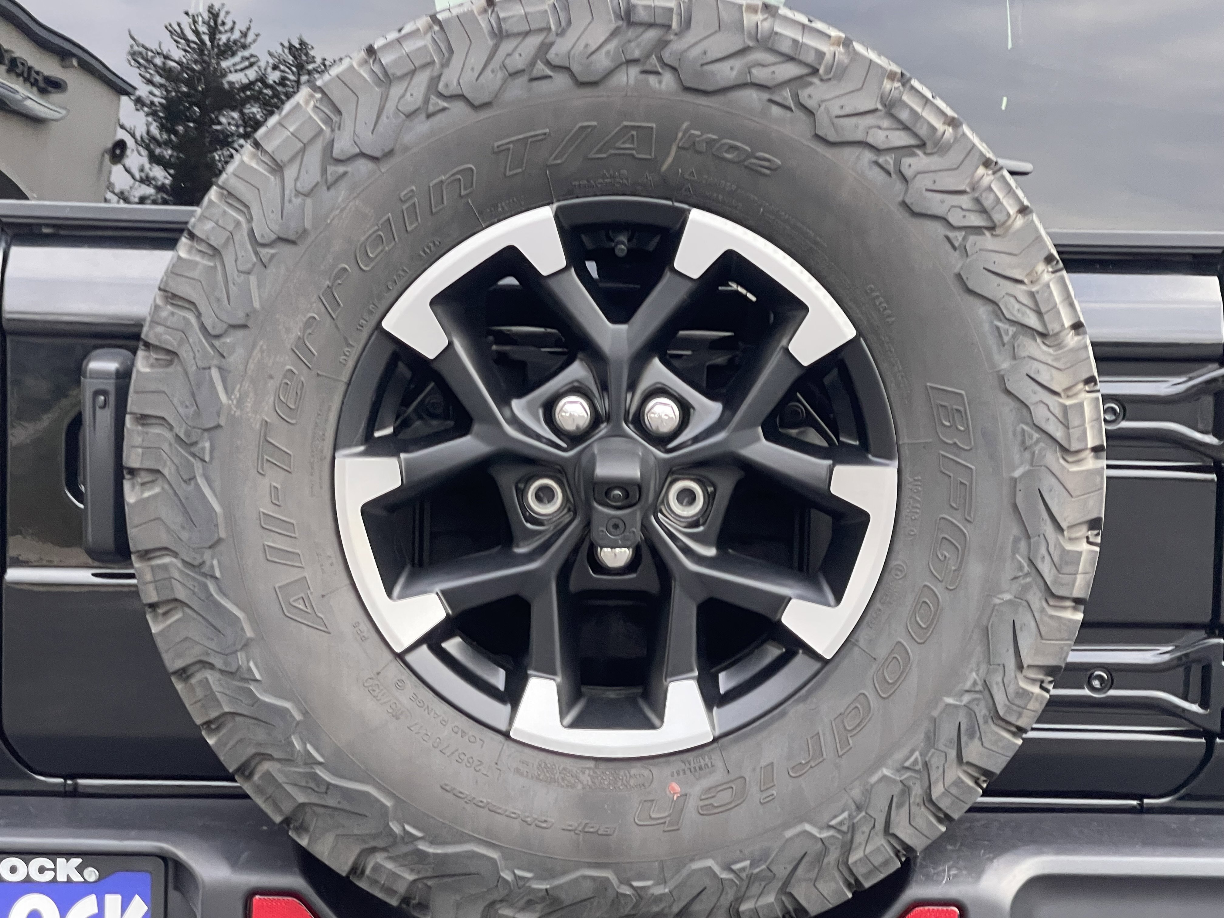 Used 2025 Jeep Wrangler Unlimited Rubicon AWD/4WD image 10
