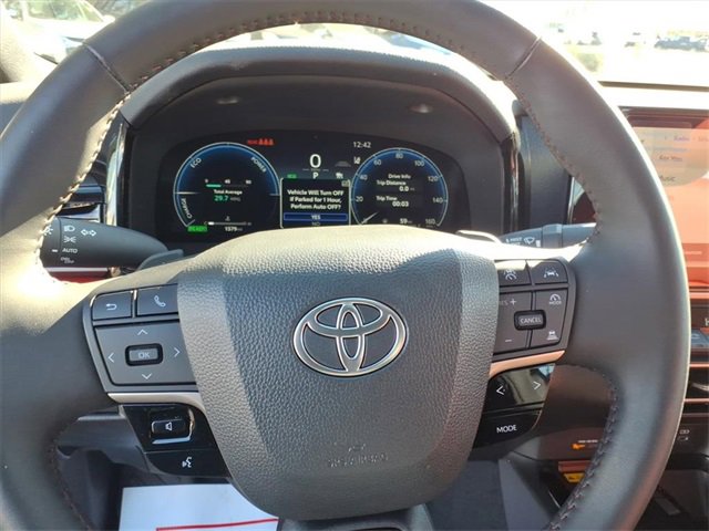 Used 2025 Toyota Camry XSE image 24