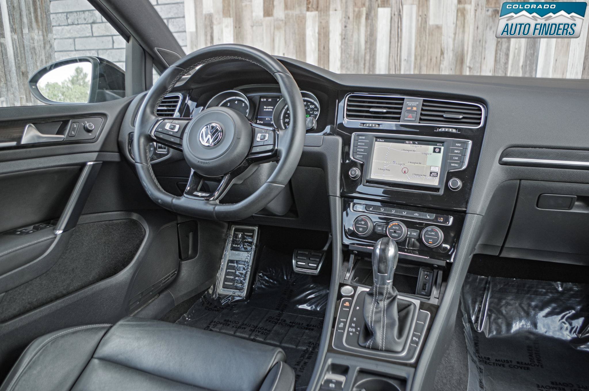 Used 2017 Volkswagen Golf R 4-Door AWD/4WD image 15