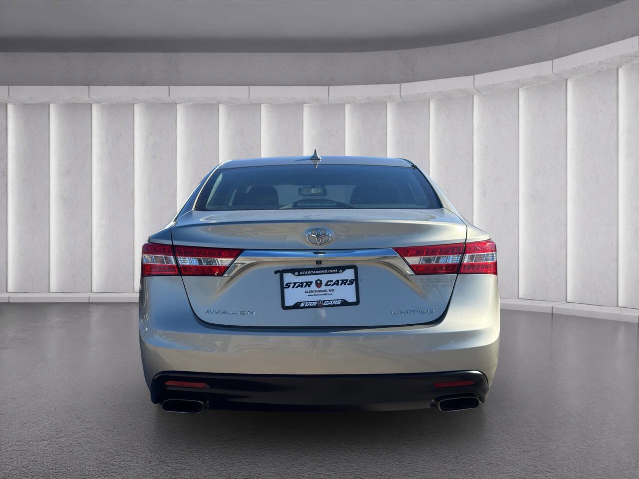 Used 2014 Toyota Avalon XLE Premium image 4