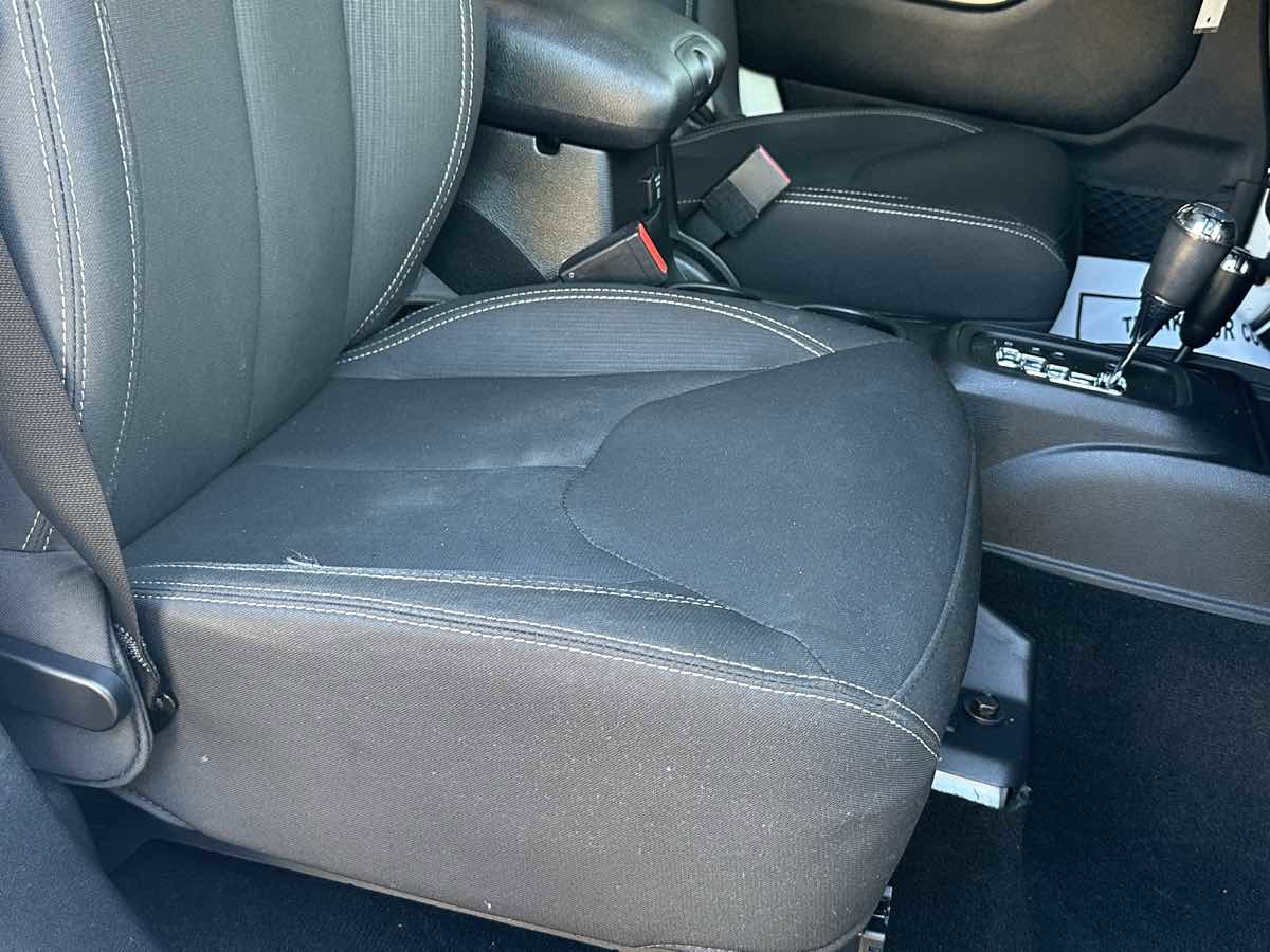 Used 2016 Jeep Wrangler Unlimited Sahara w/ Connectivity Group image 45