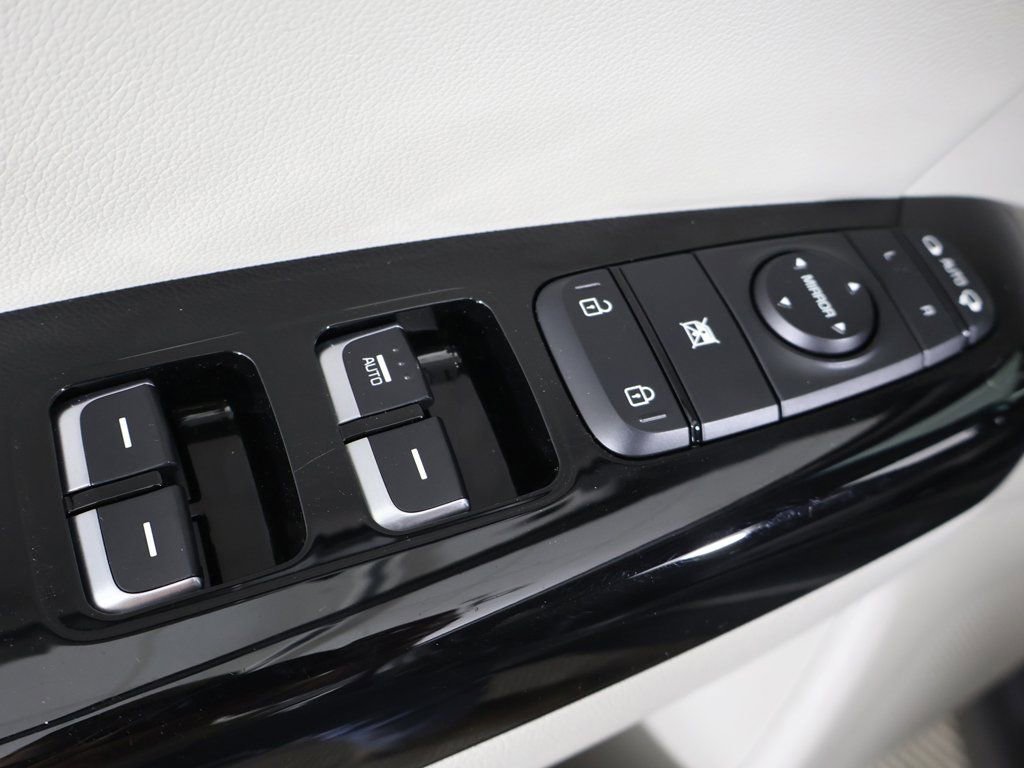 Used 2018 Kia Sportage EX image 35