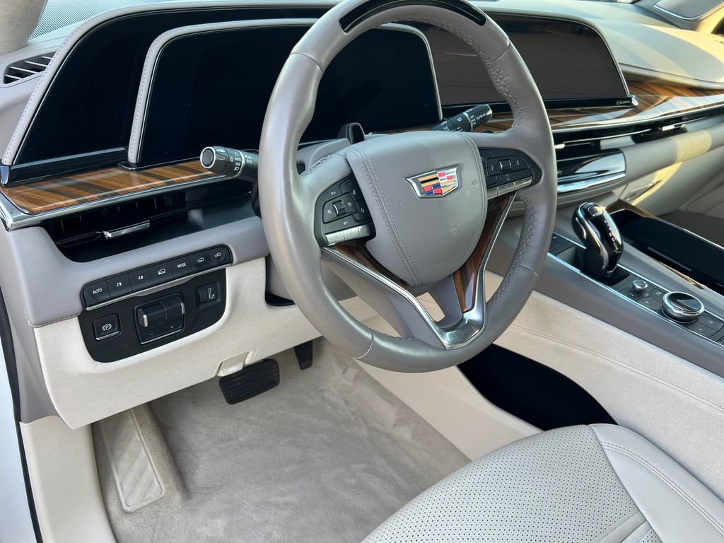 Certified 2024 Cadillac Escalade ESV Sport Platinum w/ LPO, ONYX Package AWD/4WD image 23