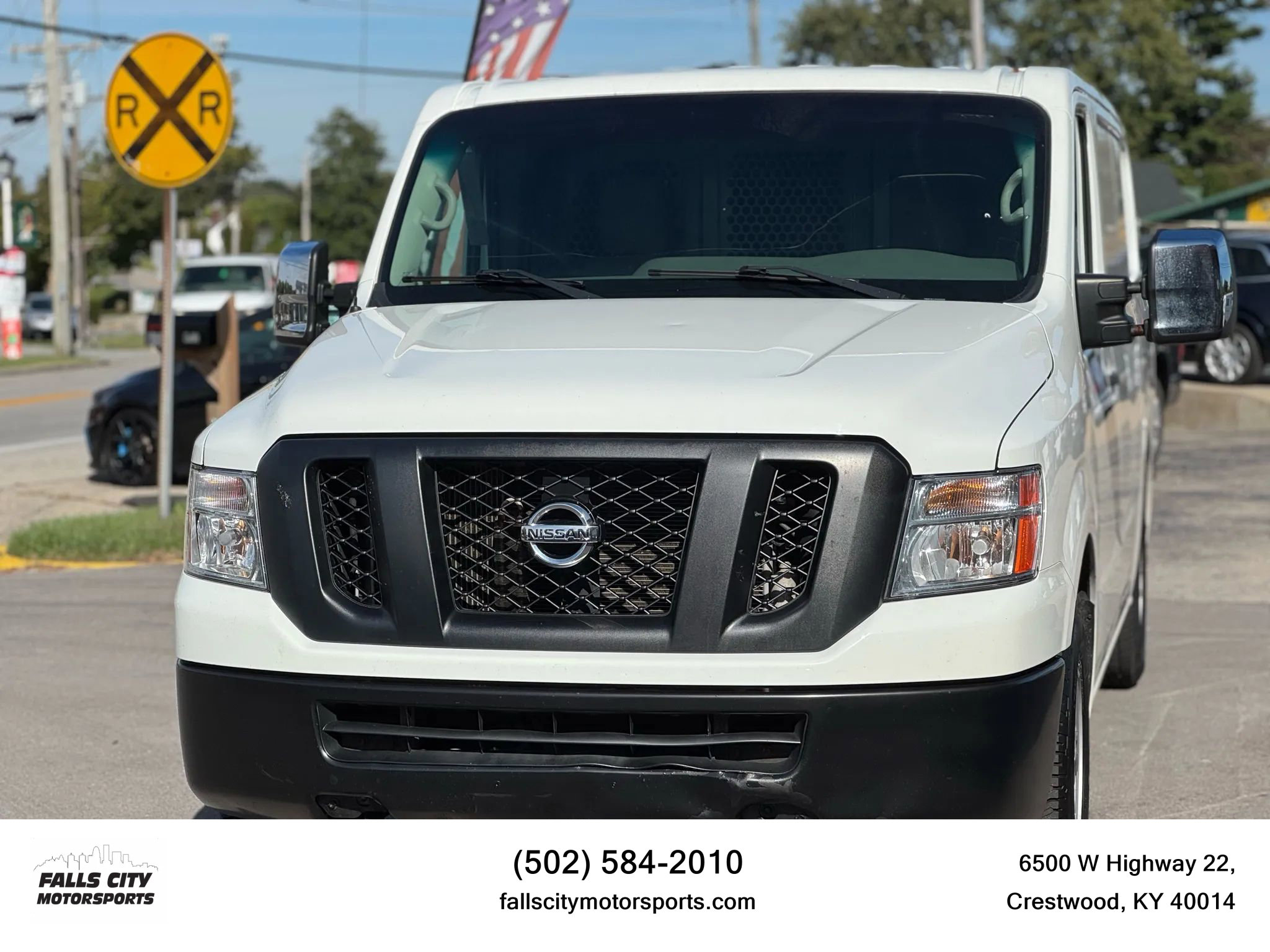 Used 2019 Nissan NV 2500 SV image 1