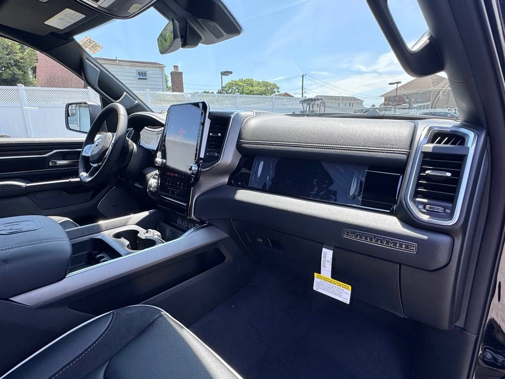 New 2026 RAM 1500 Laramie w/ Night Edition AWD/4WD image 17
