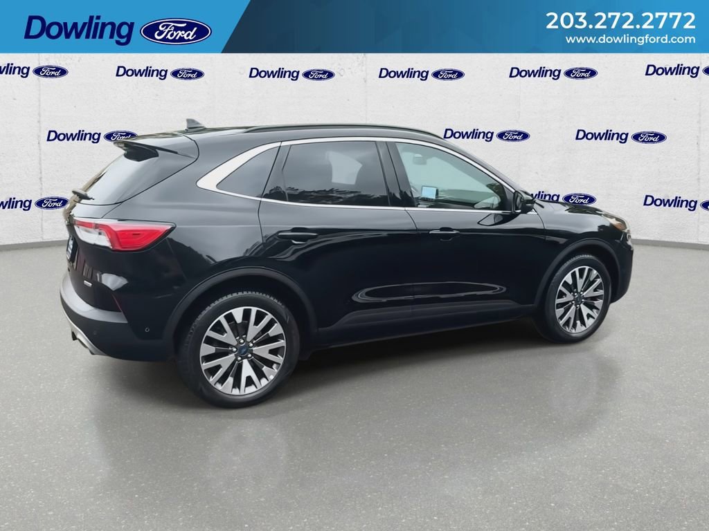 Certified 2020 Ford Escape Titanium image 3