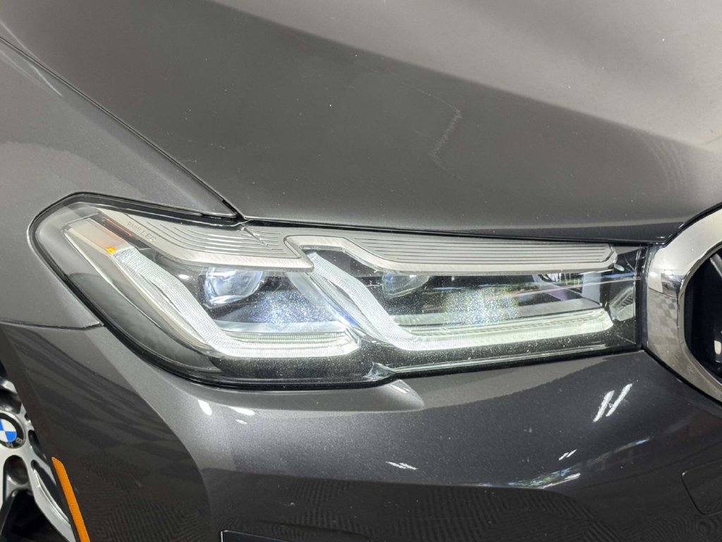 Used 2021 BMW 530i xDrive w/ Convenience Package AWD/4WD image 15