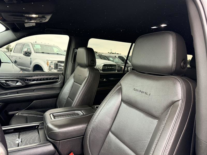 Used 2022 GMC Yukon XL Denali w/ Max Trailering Package AWD/4WD image 31