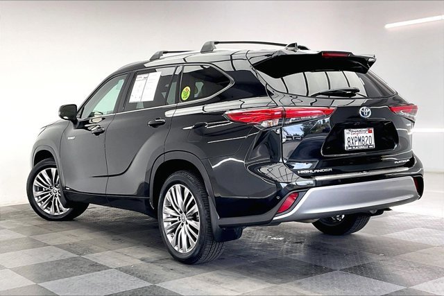 Used 2021 Toyota Highlander Platinum image 10