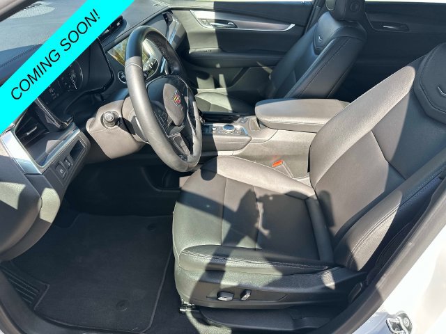 Used 2024 Cadillac XT5 Luxury w/ LPO, Floor Liner Package AWD/4WD image 18