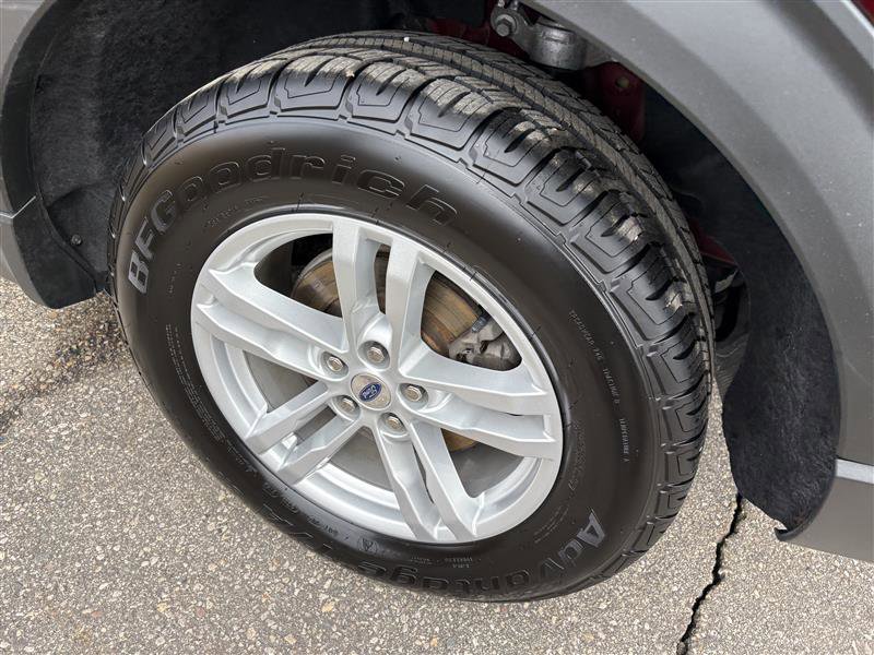 Used 2022 Ford Explorer XLT image 5