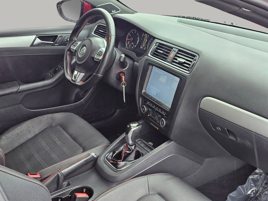 Used 2012 Volkswagen Jetta GLI Autobahn image 24