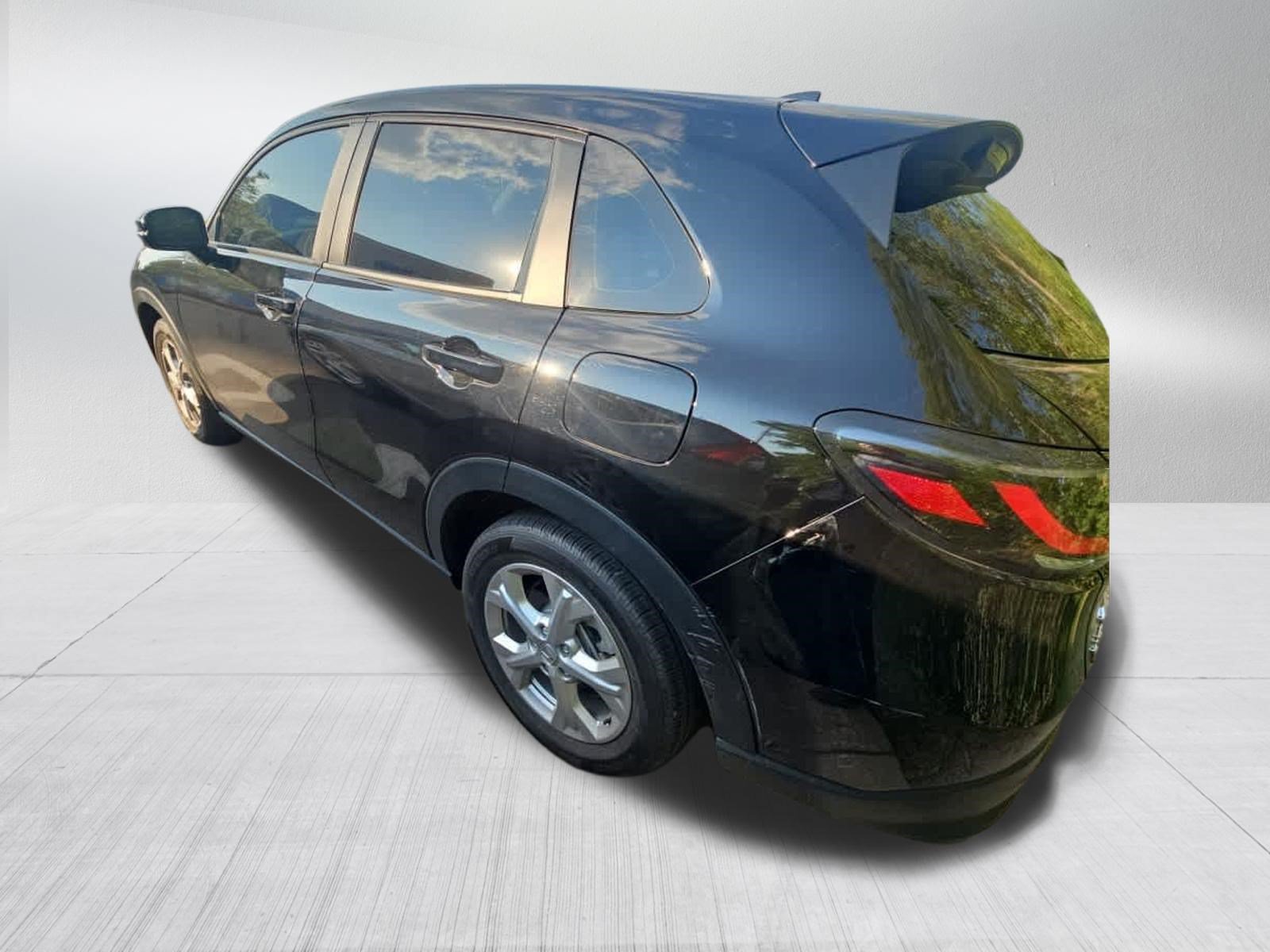 Used 2024 Honda HR-V LX image 6