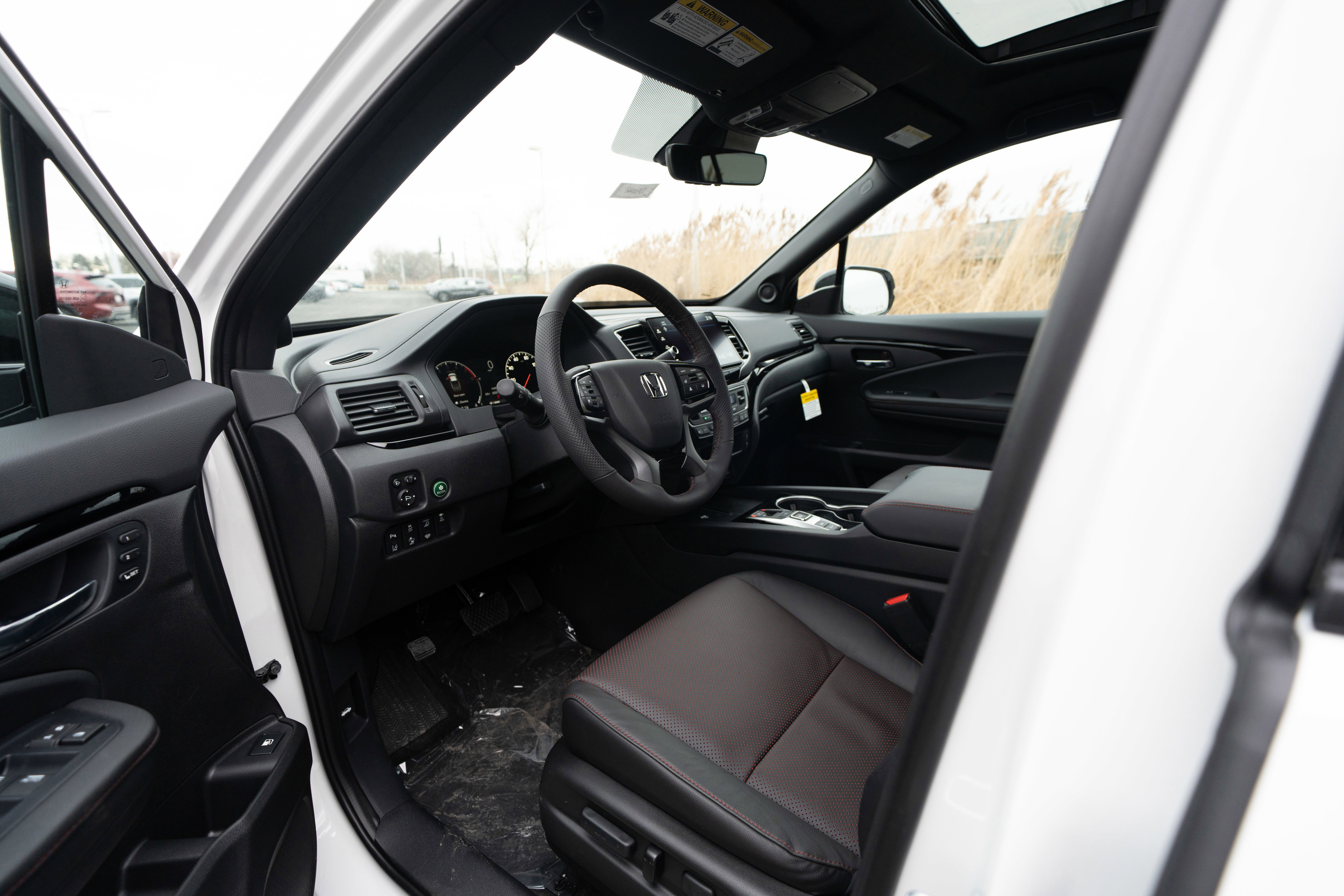 New 2026 Honda Ridgeline Black Edition image 8