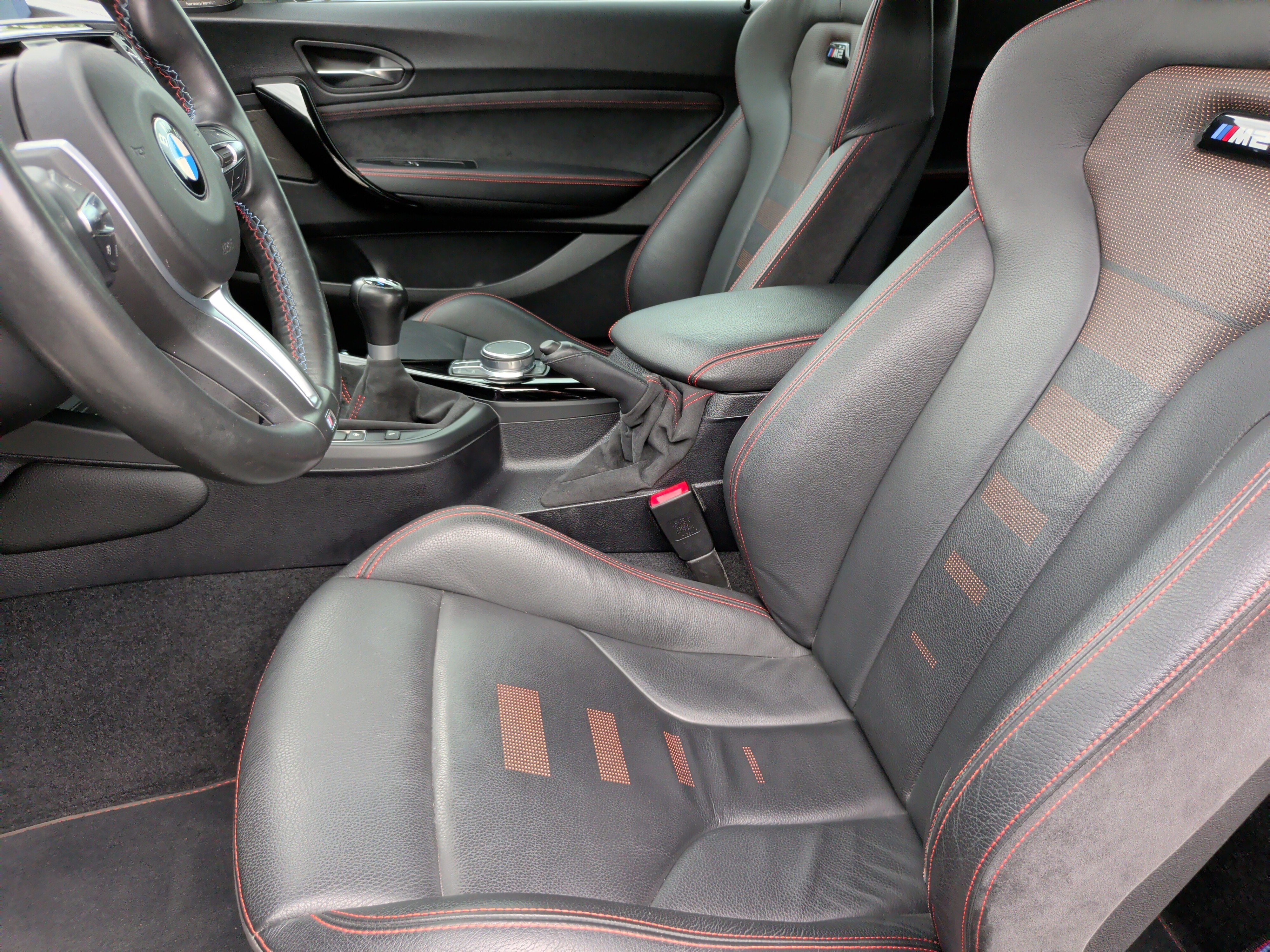 Used 2020 BMW M2 Competition w/ Executive Package RWD image 28