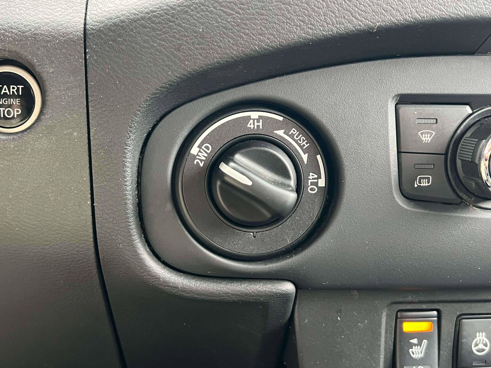 Used 2024 Nissan Frontier PRO-4X w/ Pro Premium Package image 16