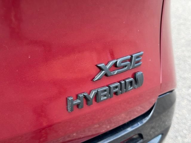 Used 2024 Toyota Sienna XSE FWD image 20