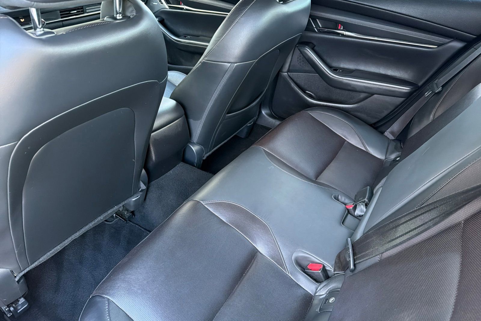 Used 2023 MAZDA MAZDA3 s image 12