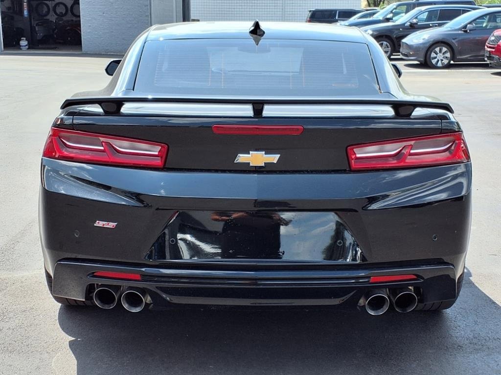 Used 2016 Chevrolet Camaro SS image 4