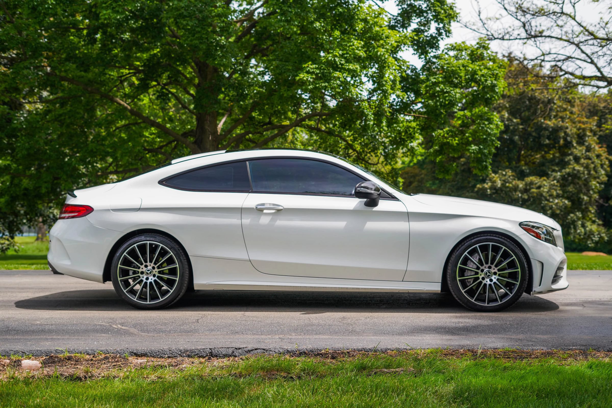 Used 2019 Mercedes-Benz C 300 Coupe image 4