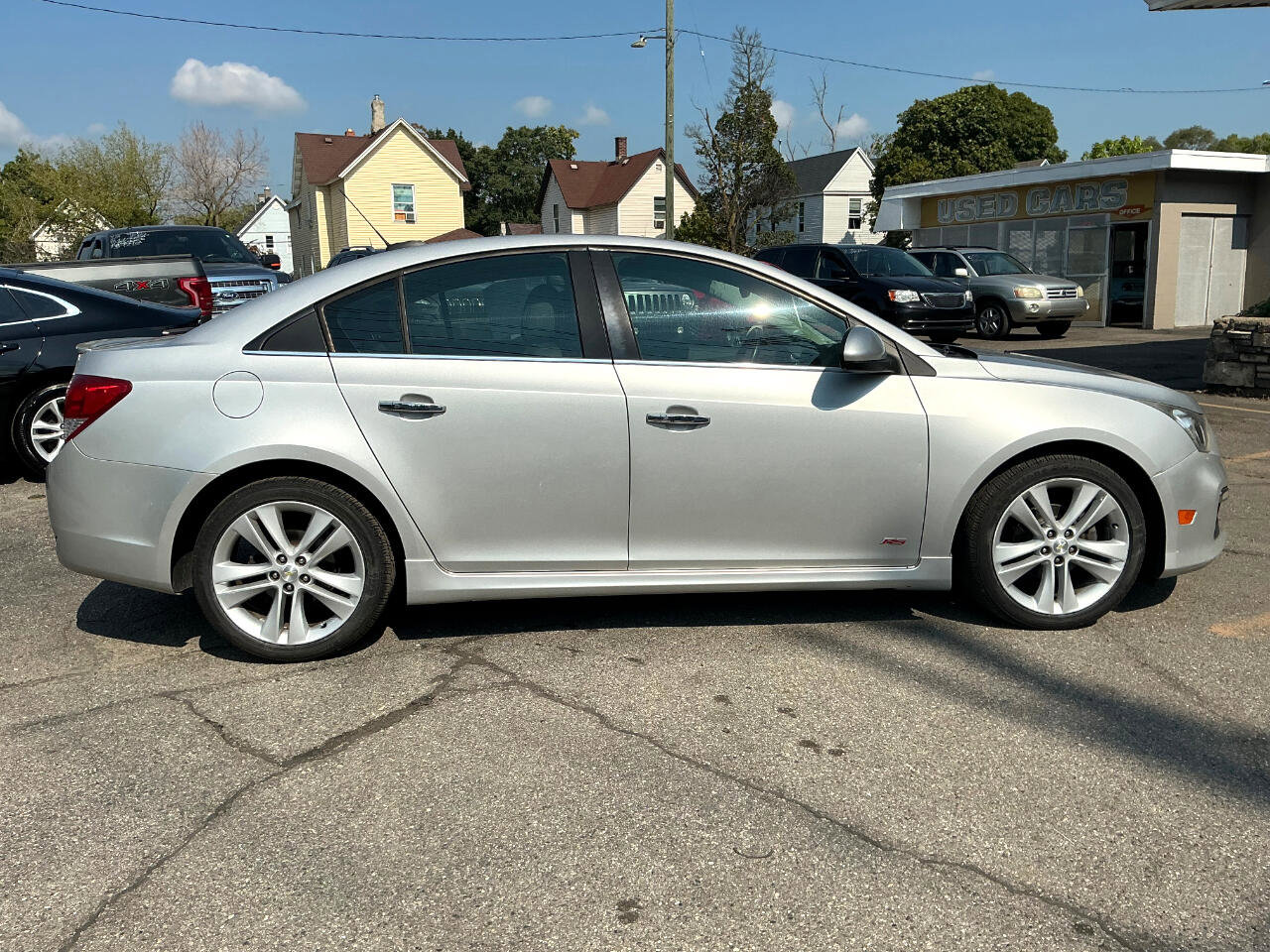 Used 2015 Chevrolet Cruze LTZ w/ Sun, Sound and Sport Package image 2