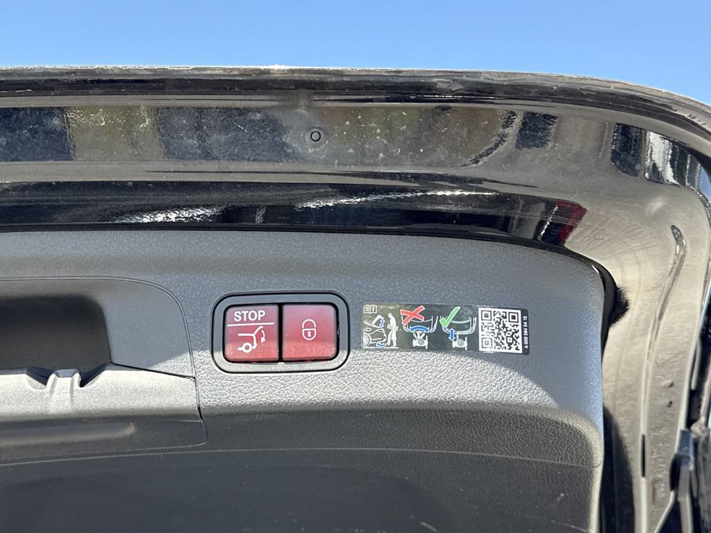 Used 2025 Mercedes-Benz GLE 350 4MATIC image 25