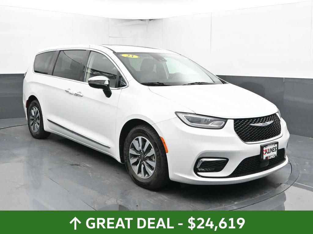 Used 2023 Chrysler Pacifica Limited FWD image 7