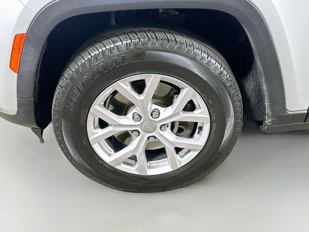Used 2021 Jeep Grand Cherokee L Limited AWD/4WD image 8