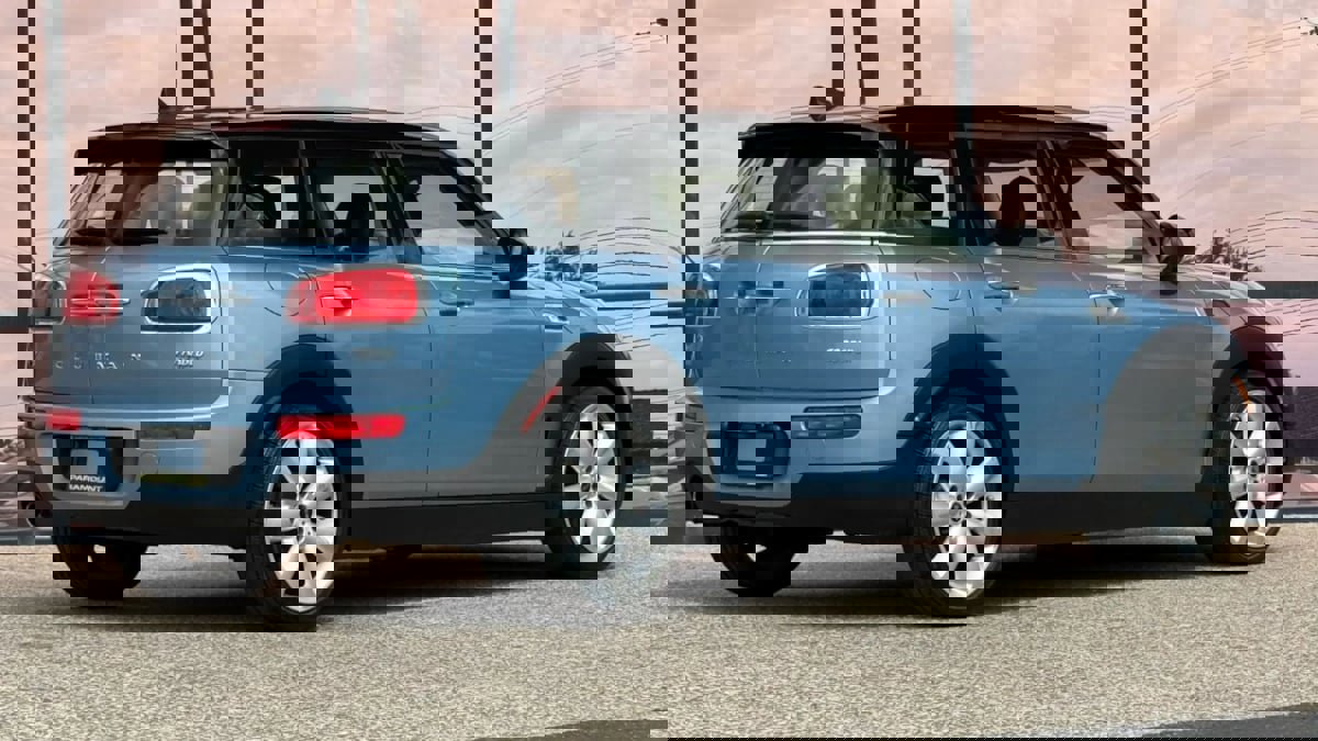 Used 2016 MINI Cooper Clubman image 14